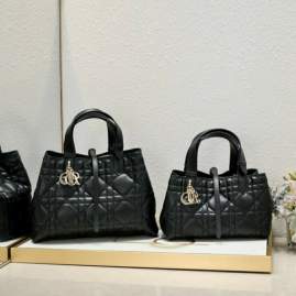Picture of Dior Handbags _SKUfw238915596fw
